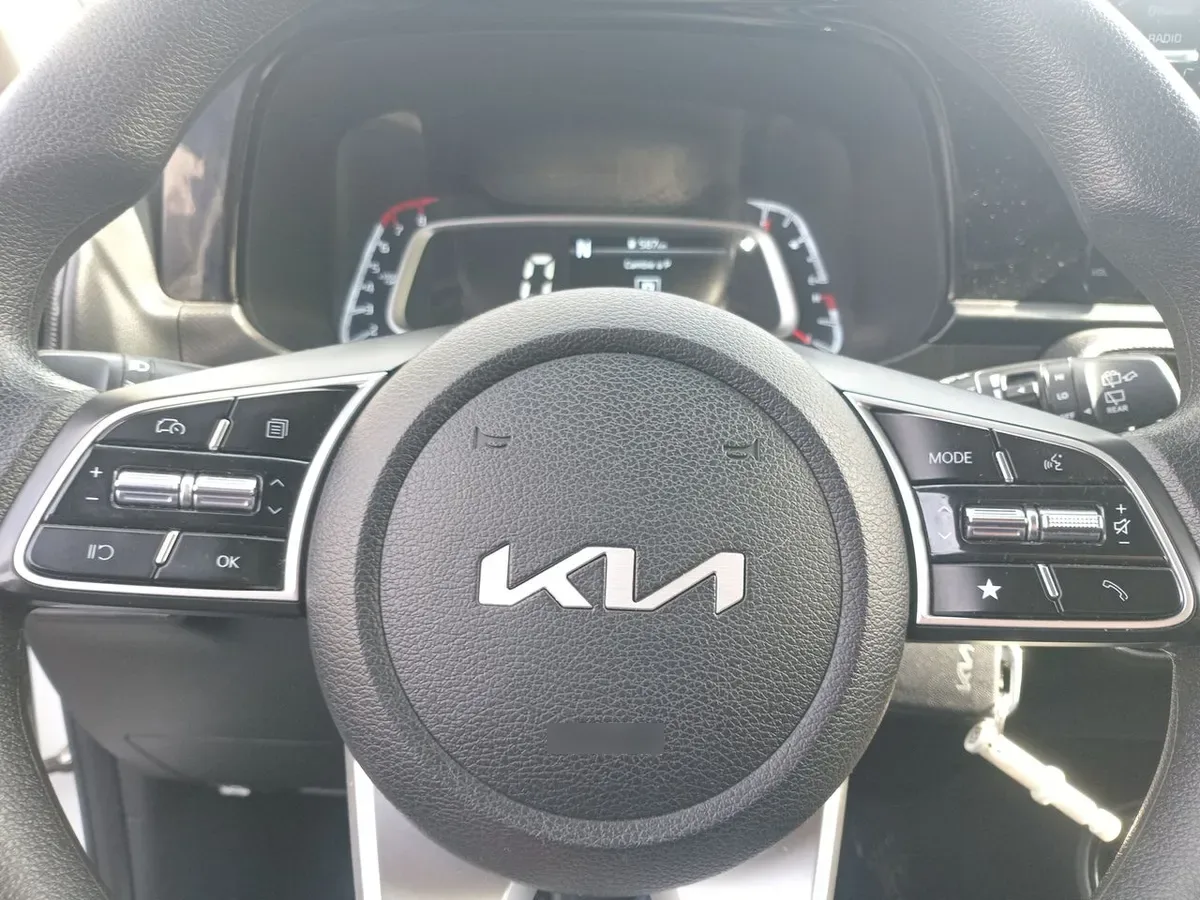 Kia Sonet 1.5 Ex 4x2 Ivt At 5p año 2025