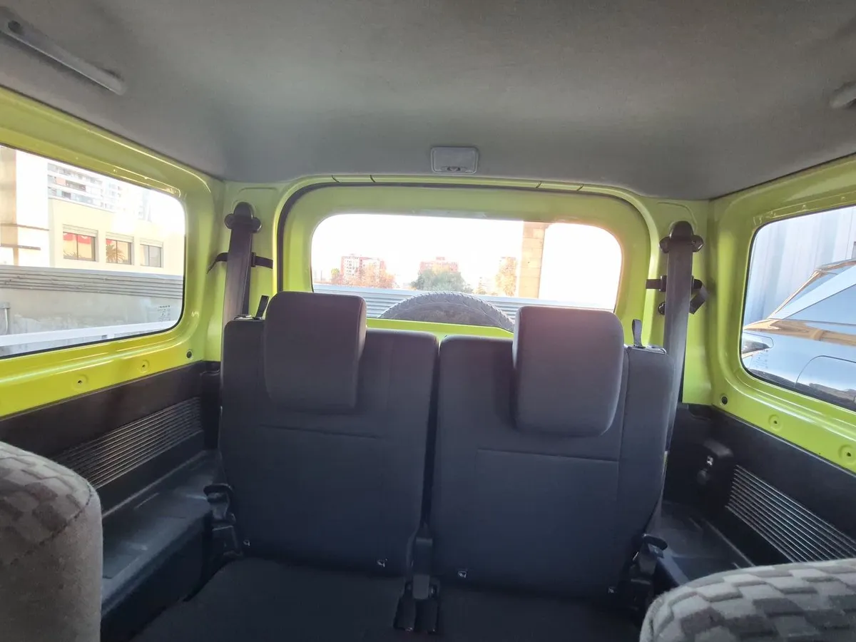 Suzuki Jimny 1.5 Glx 4x4 At 3p año 2022