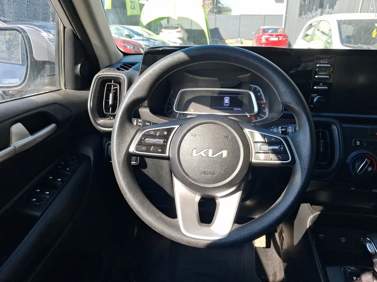 Kia Sonet 1.5 Ex 4x2 Ivt Ri At 5p año 2025