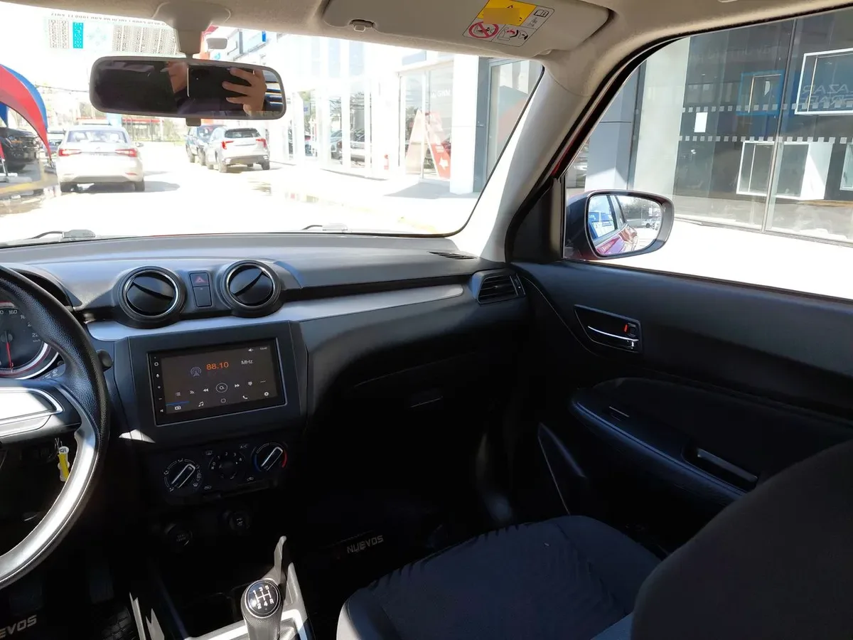 Suzuki Swift 1.2 Gl 4x2 Hb Mt 5p año 2022