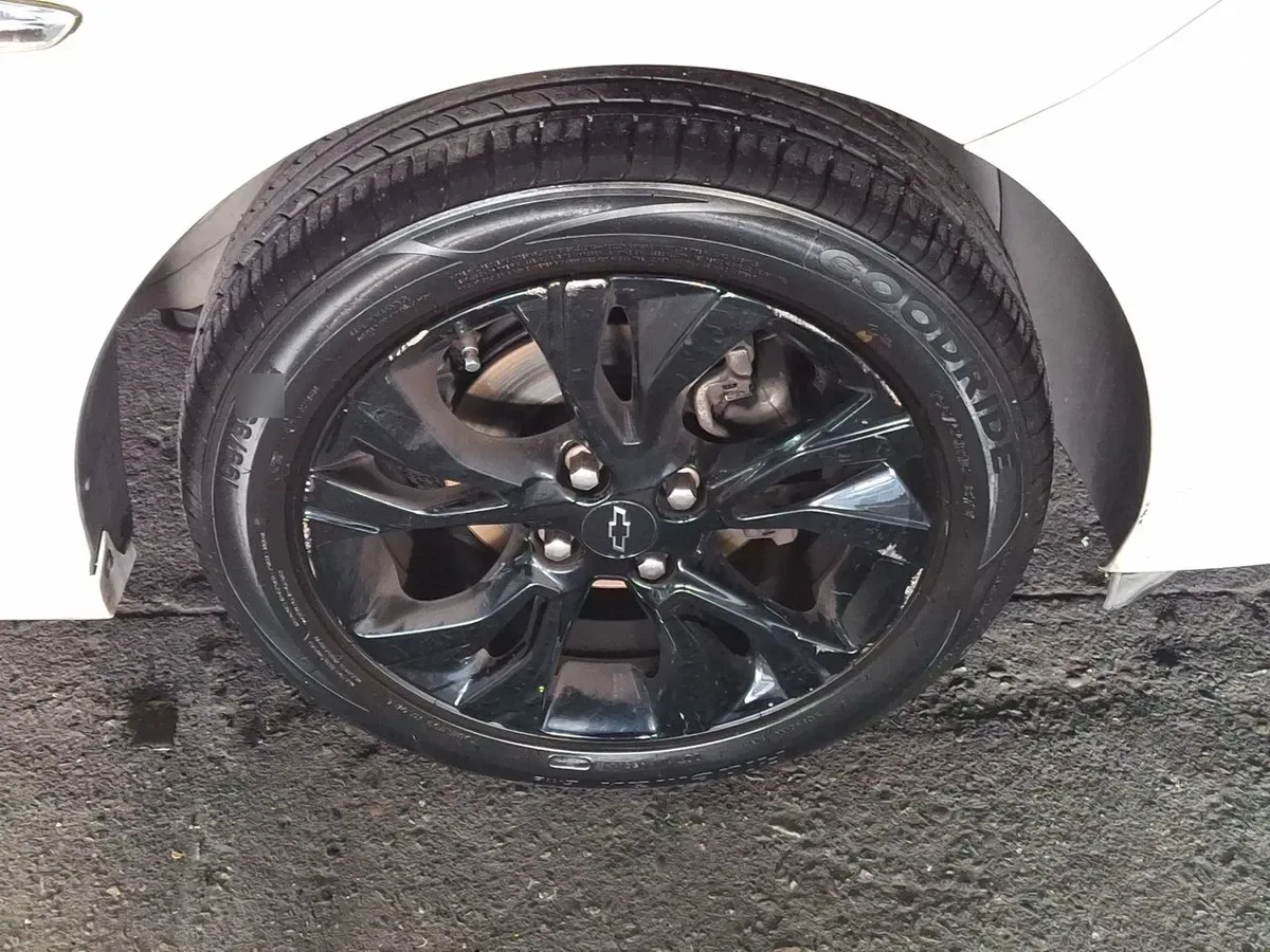 Chevrolet Onix 1.0t Rs 4x2 Hb Mt 5p año 2021