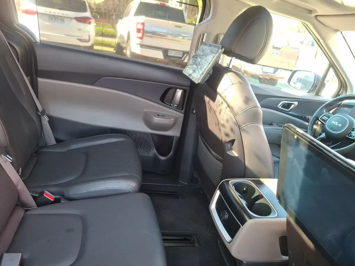 Kia Carnival 2.2 Ex Ltd Diesel 4x2 8at 5p año 2025