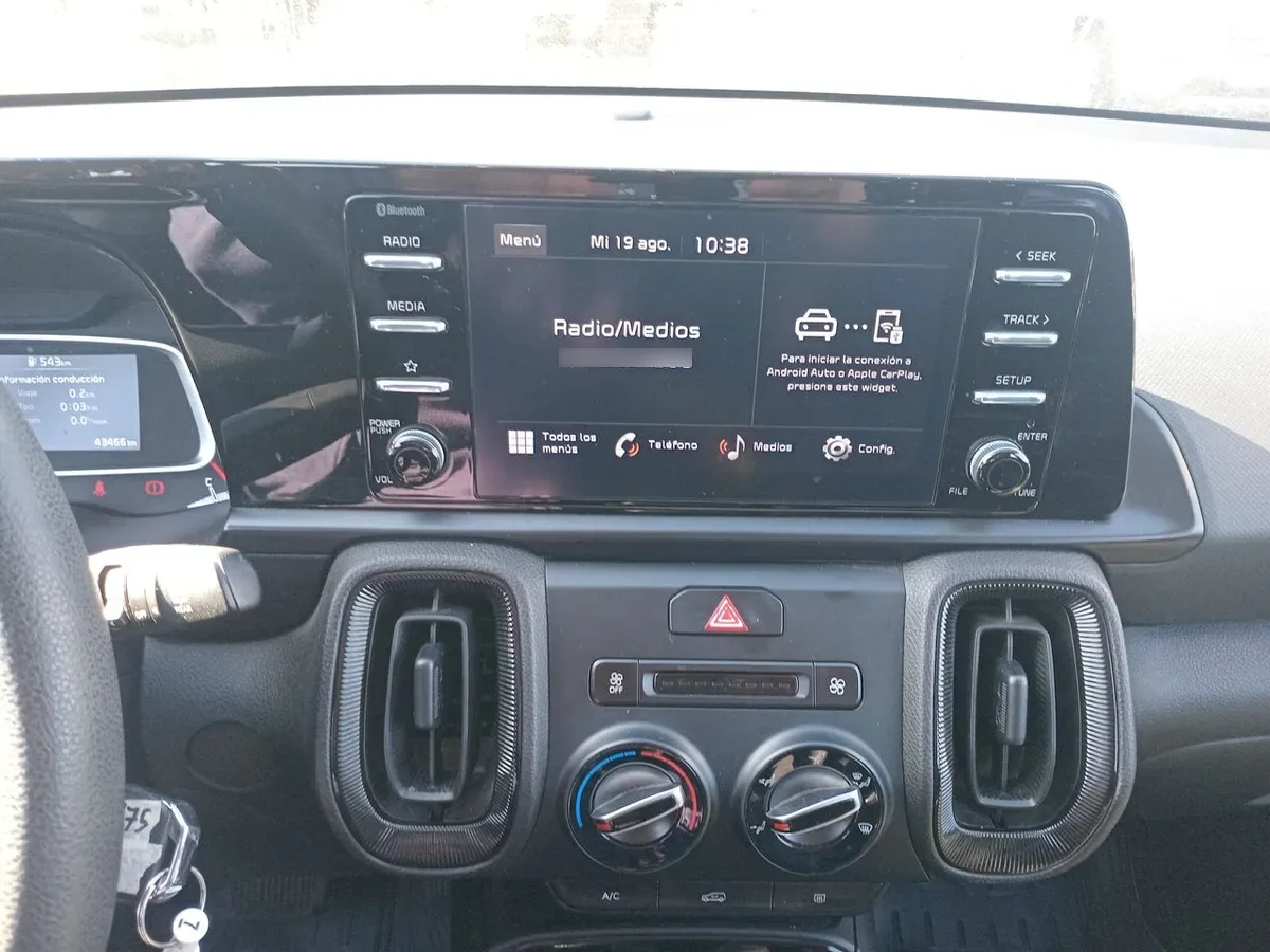 Kia Sonet 1.5 Ex 4x2 Ivt At 5p año 2025