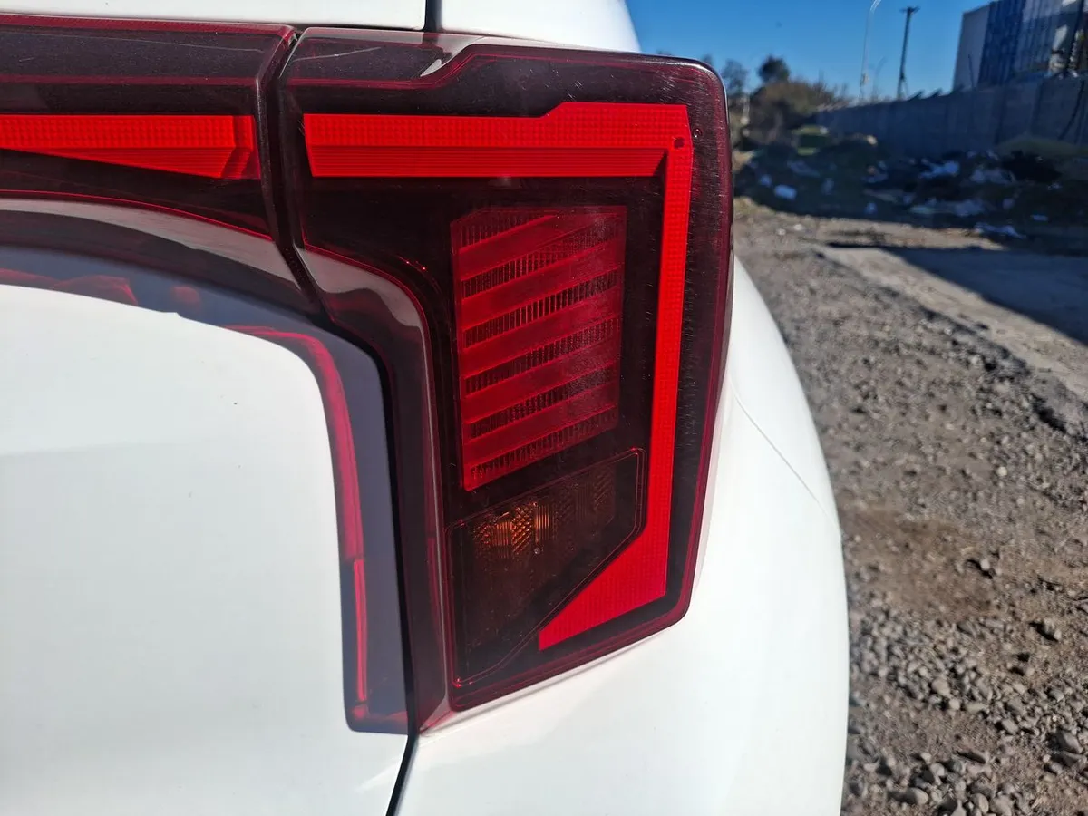 Kia Sonet 1.5 Ex 4x2 Ivt Ri At 5p año 2025