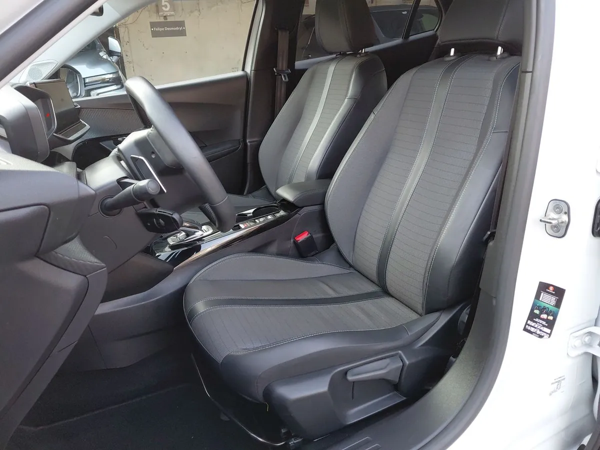 Peugeot 2008 1.2 Active Puretech 4x2 130 Eat8 5p año 2021