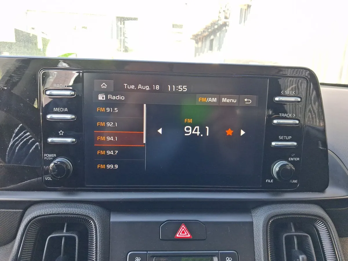 Kia Sonet 1.5 Ex 4x2 Ivt Ri At 5p año 2025