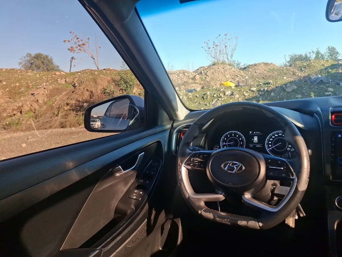 Hyundai Creta 1.5 Plus Su2i 4x2 Cvt At 5p año 2024