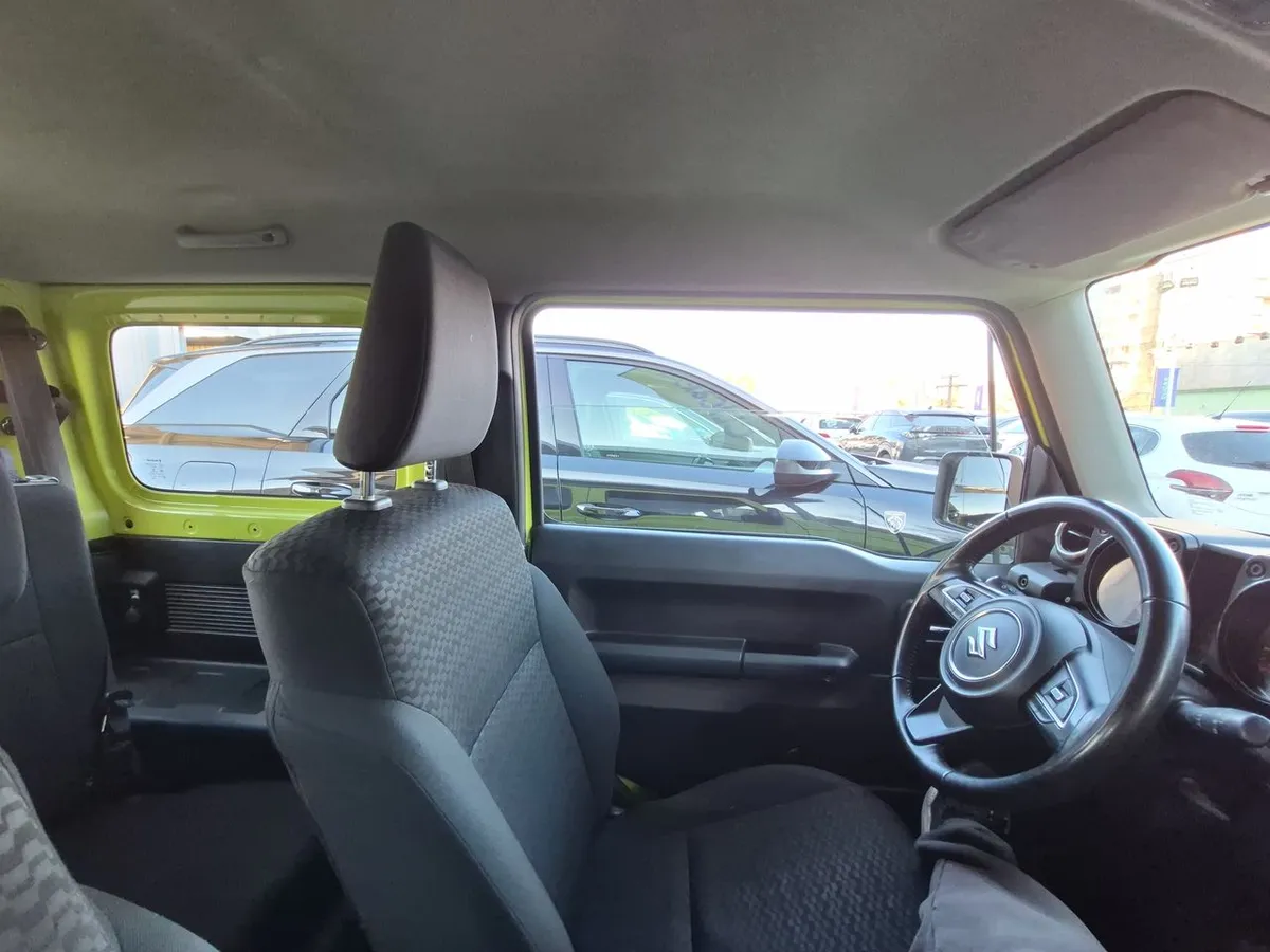 Suzuki Jimny 1.5 Glx 4x4 At 3p año 2022