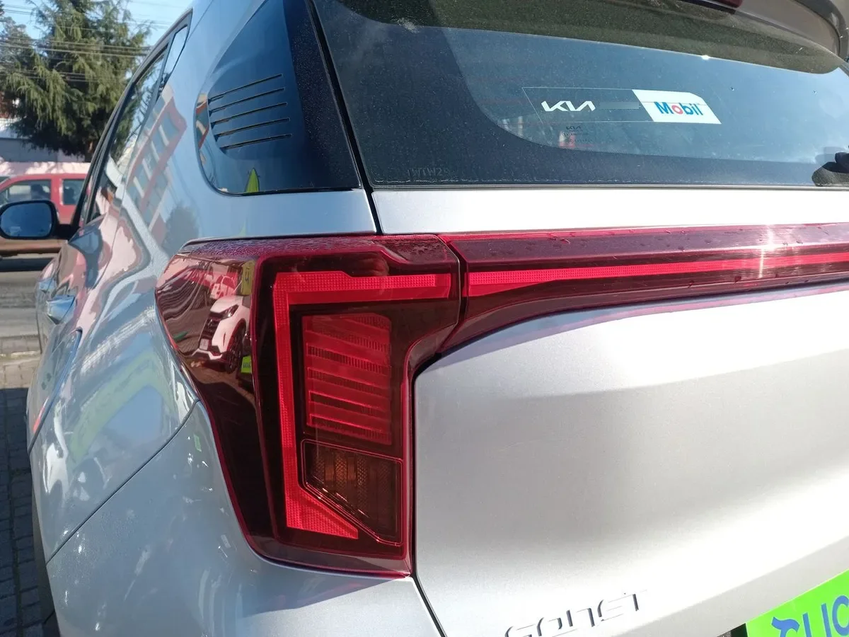 Kia Sonet 1.5 Ex 4x2 Ivt Ri At 5p año 2025