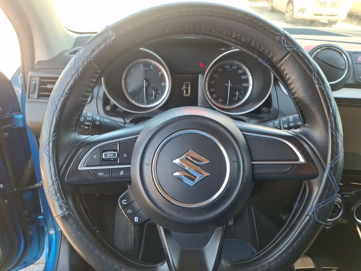 Suzuki Swift 1.2 Hybrid Plus 4x2 Hb Mt 5p año 2023
