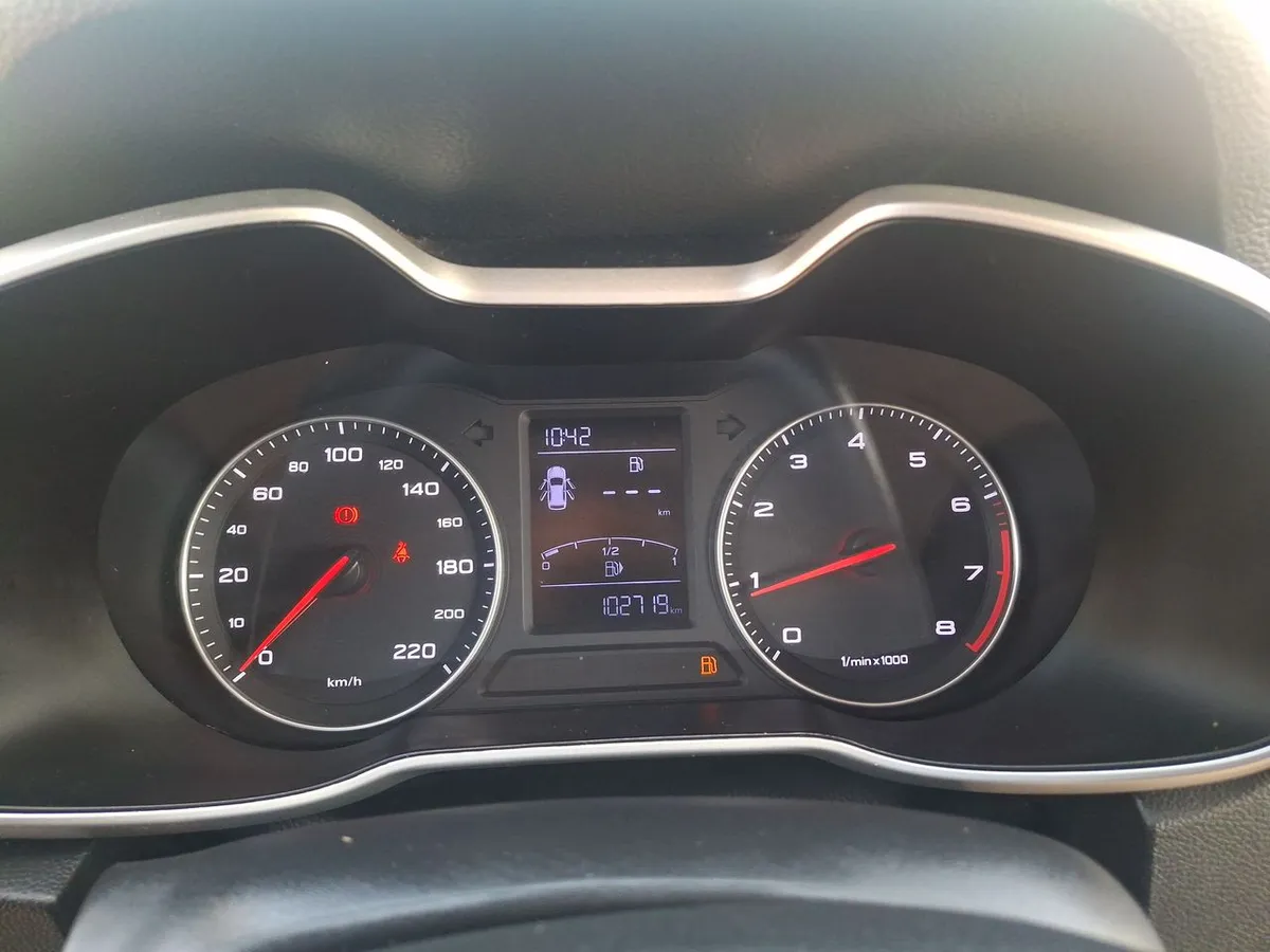 MG Mg Zs 1.5 Std 4x2 Mt 5p año 2022