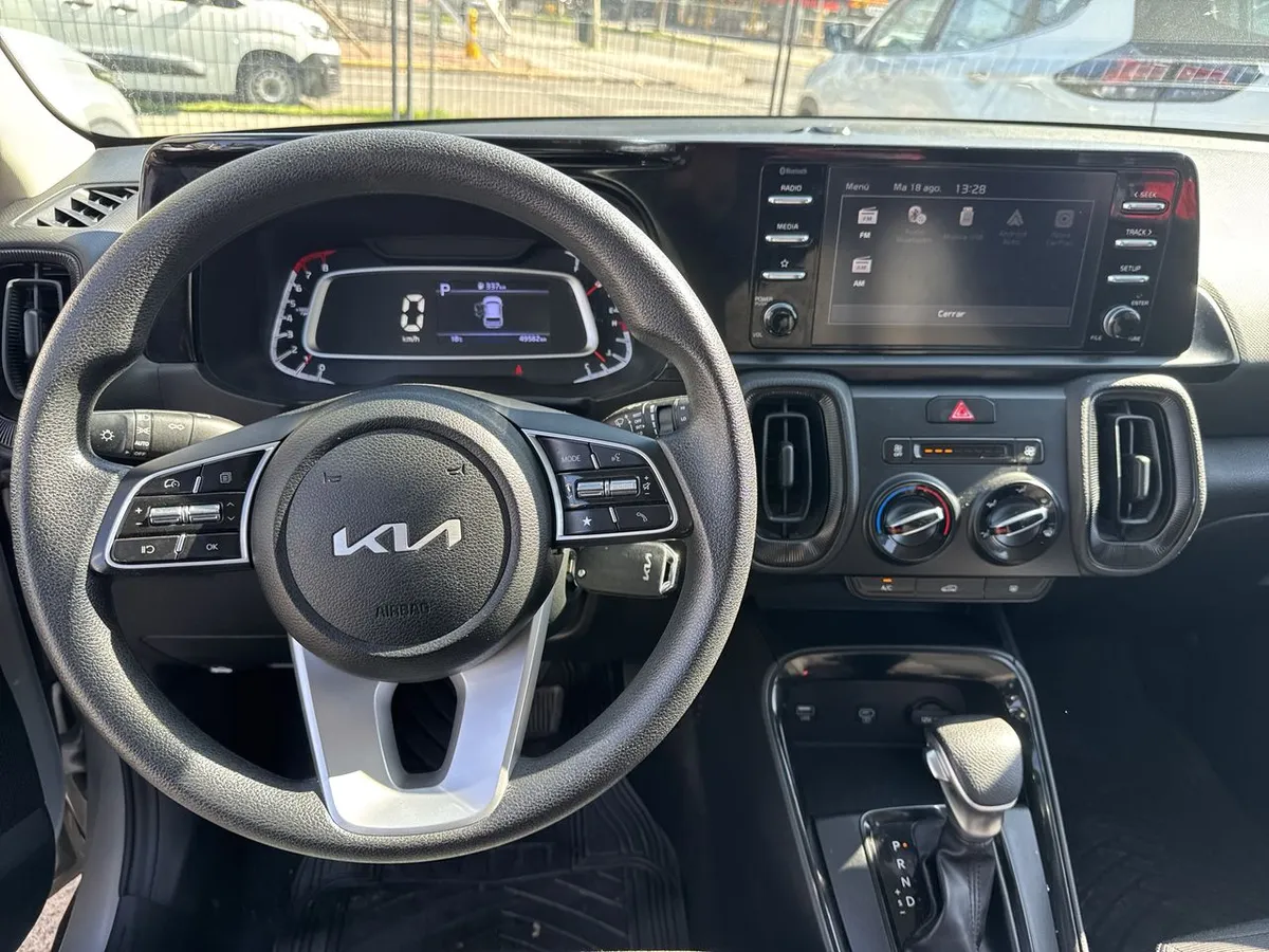 Kia Sonet 1.5 Ex 4x2 Ivt Ri At 5p año 2025