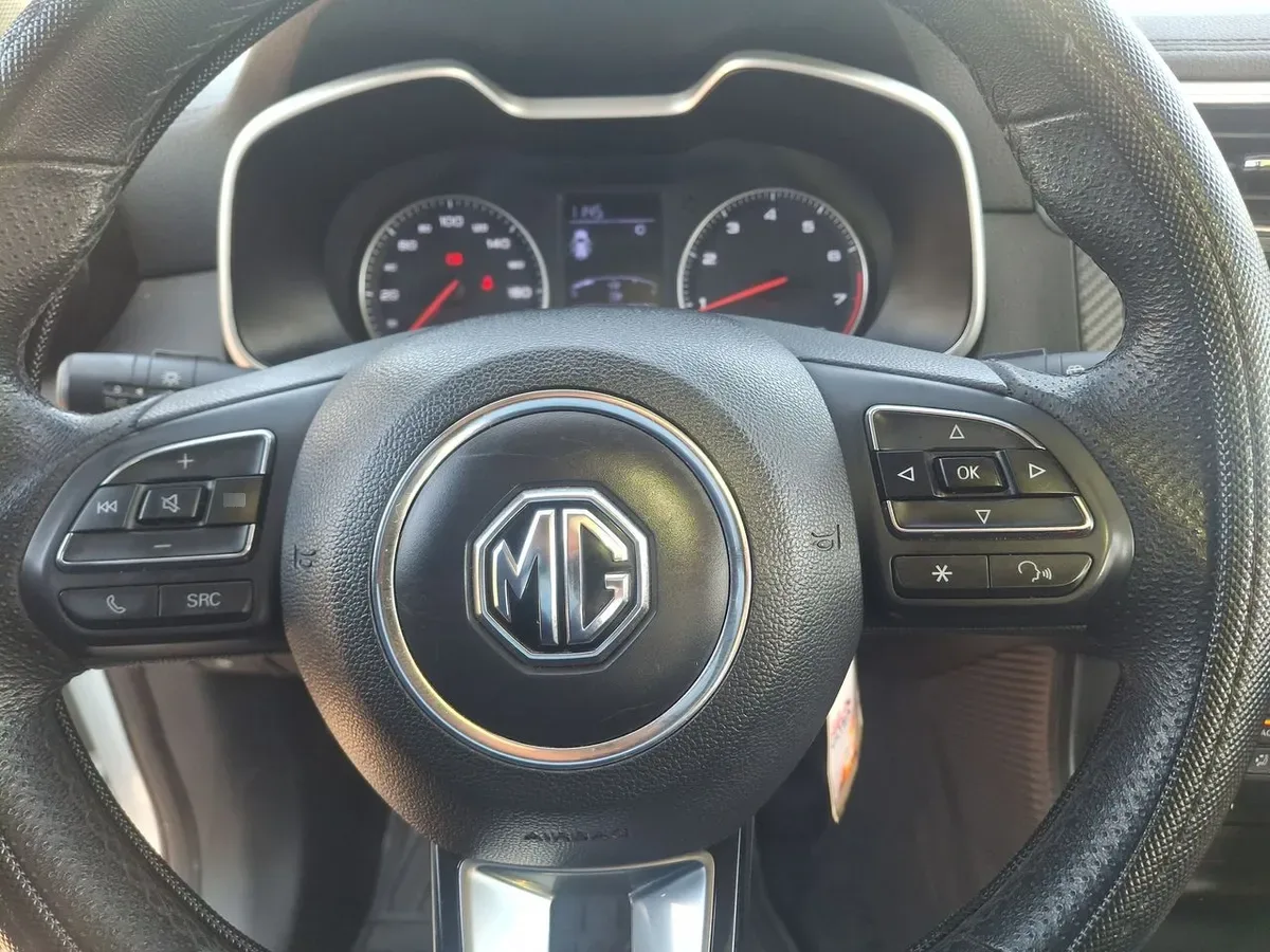 MG Mg Zs 1.5 Comfort 4x2 At 5p año 2022