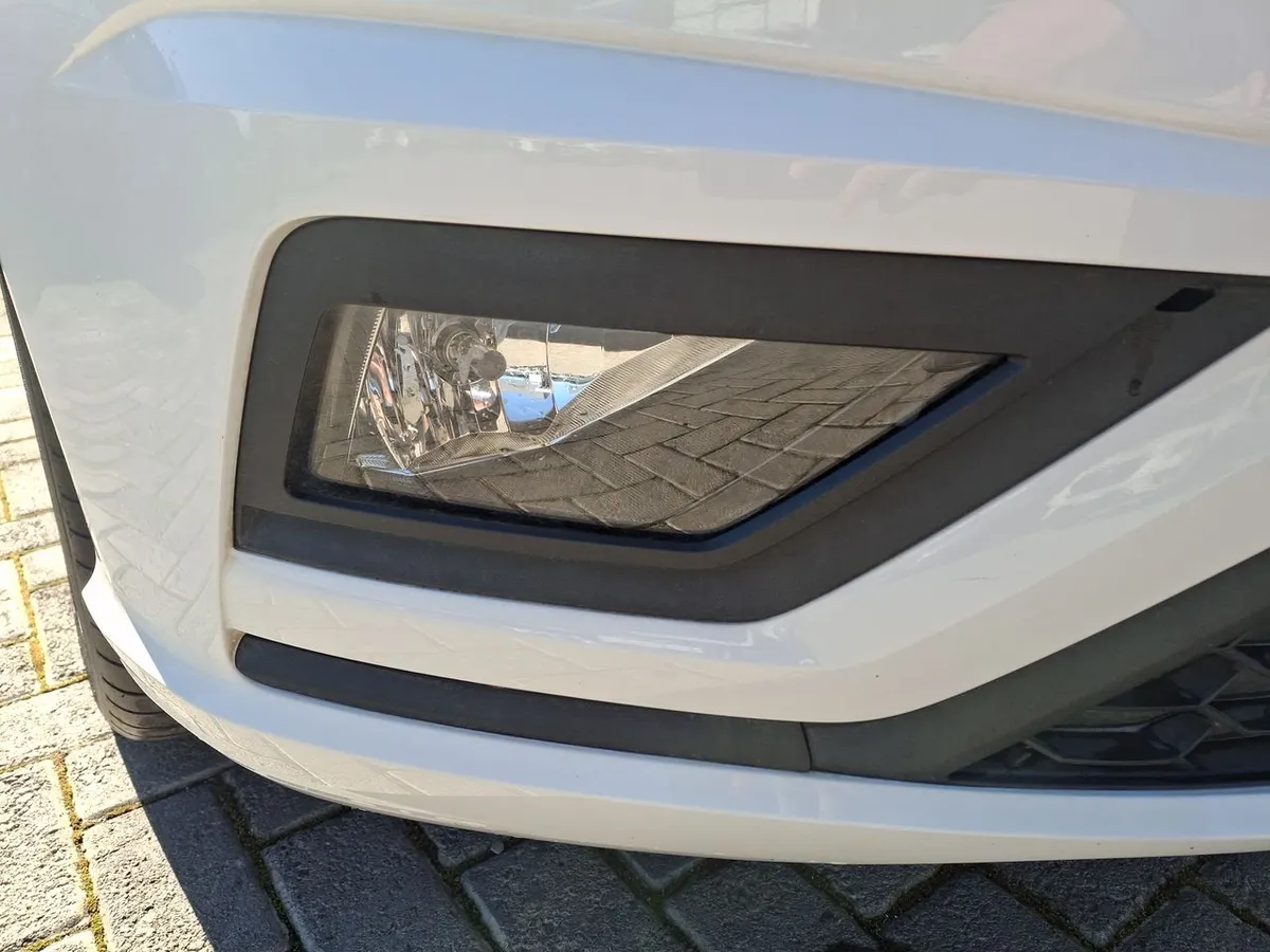Volkswagen Gol 1.6 Highline 4x2 Hb Mt 5p año 2022