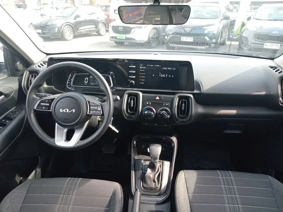 Kia Sonet 1.5 Ex 4x2 Ivt At 5p año 2025