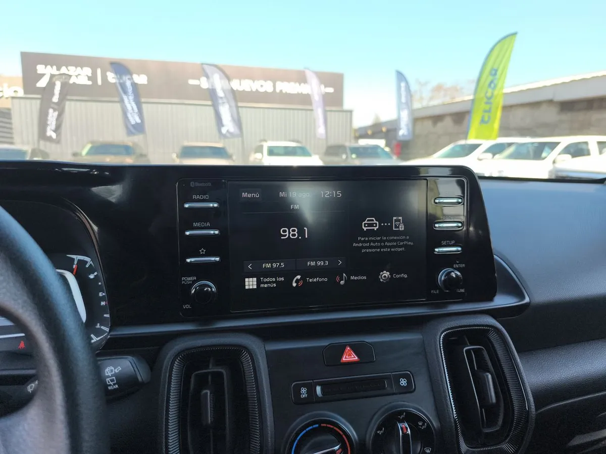 Kia Sonet 1.5 Ex 4x2 Ivt At 5p año 2025