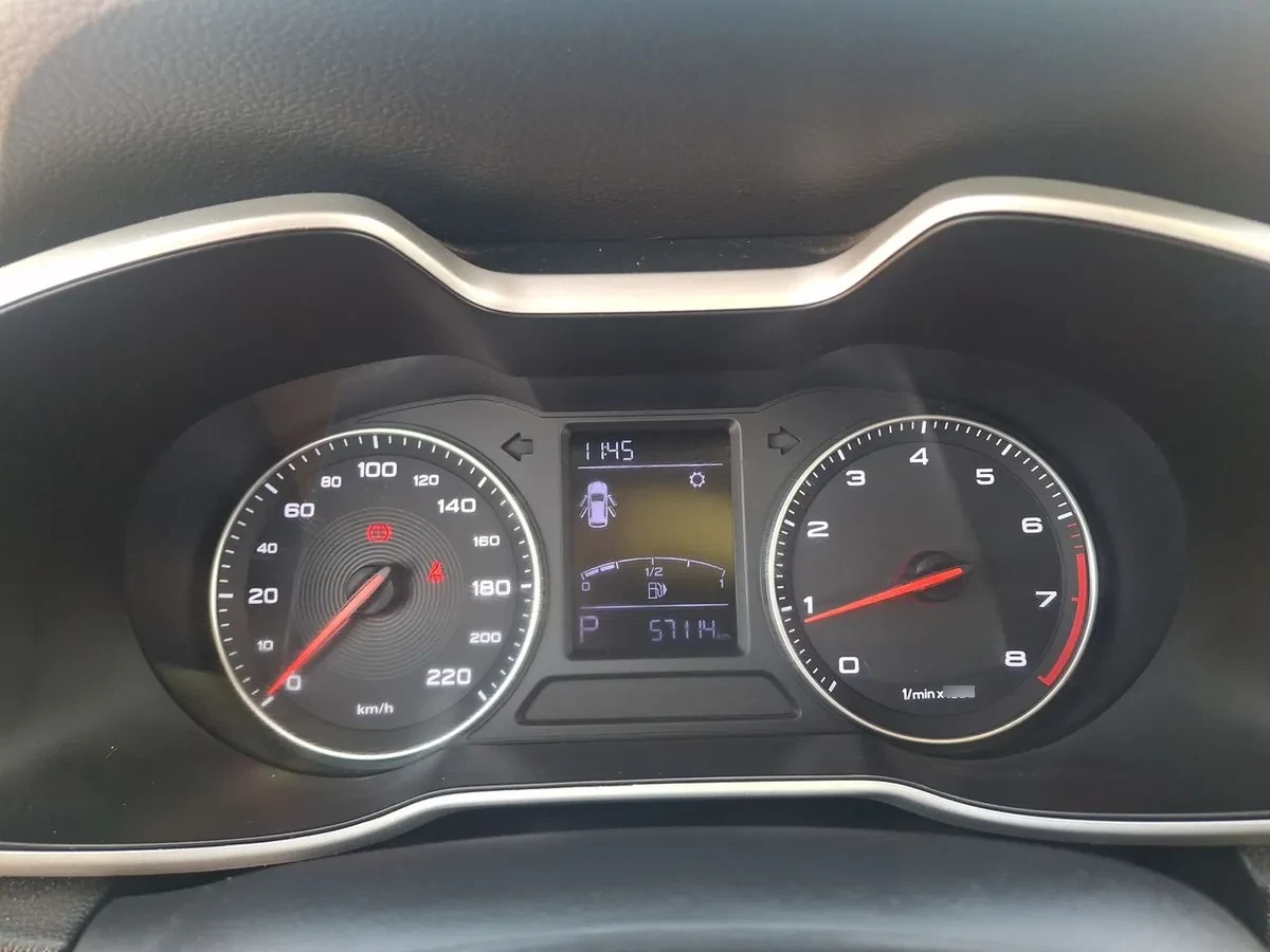 MG Mg Zs 1.5 Comfort 4x2 At 5p año 2022
