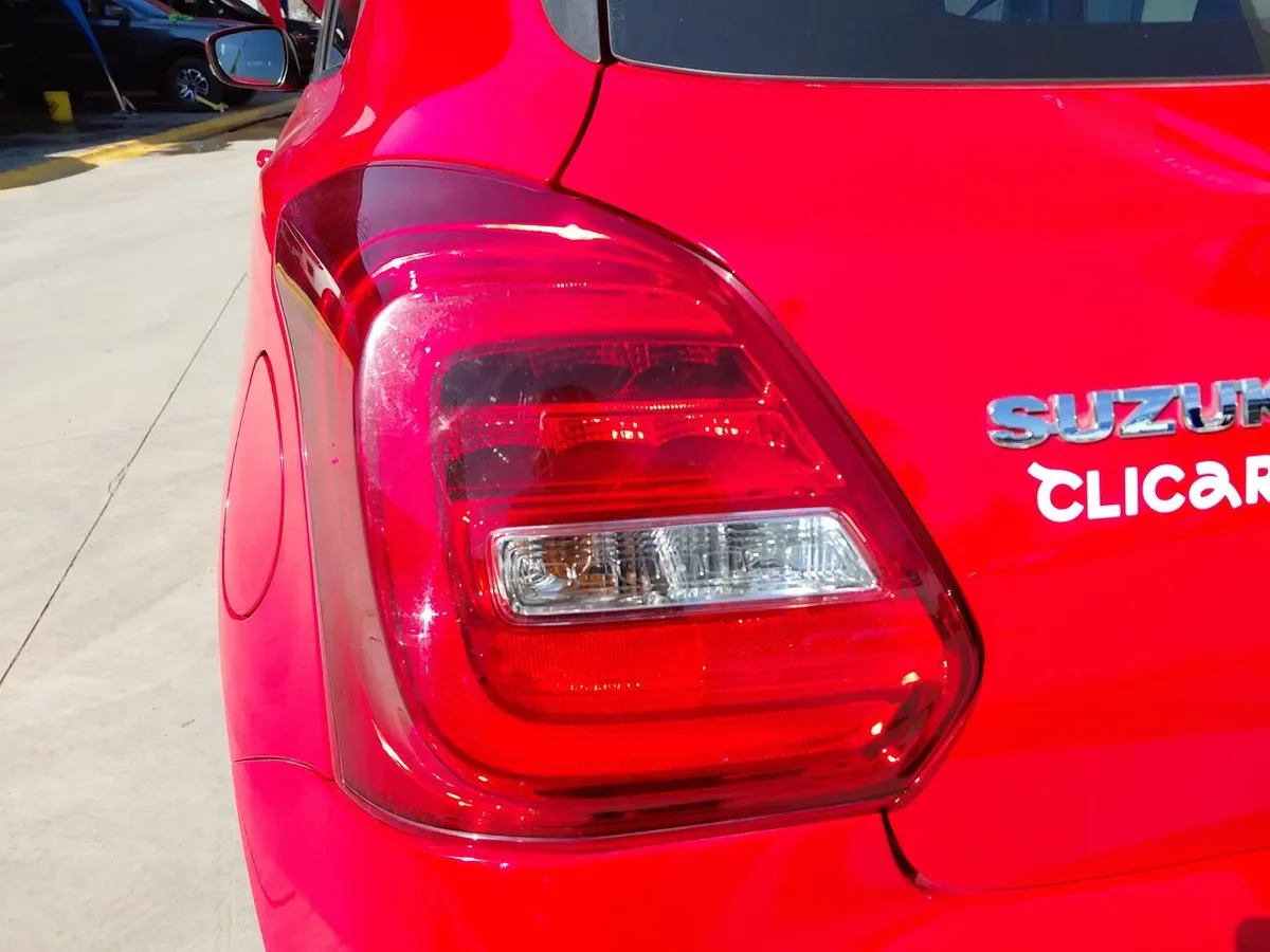 Suzuki Swift 1.2 Gl 4x2 Hb Mt 5p año 2022