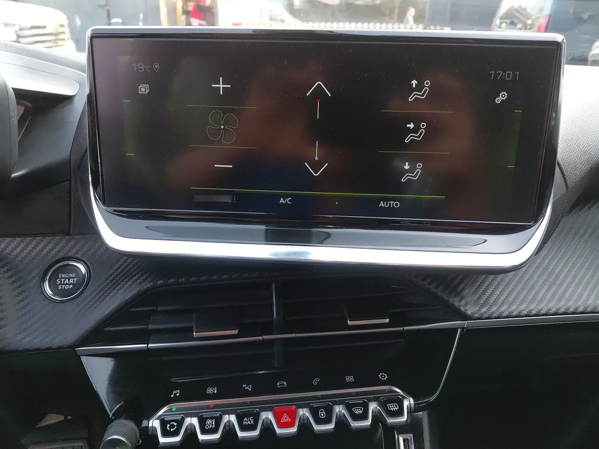 Peugeot 2008 1.2 Active Puretech 4x2 130 Eat8 5p año 2021