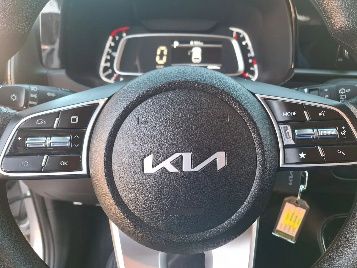 Kia Sonet 1.5 Ex 4x2 Ivt Ri At 5p año 2025