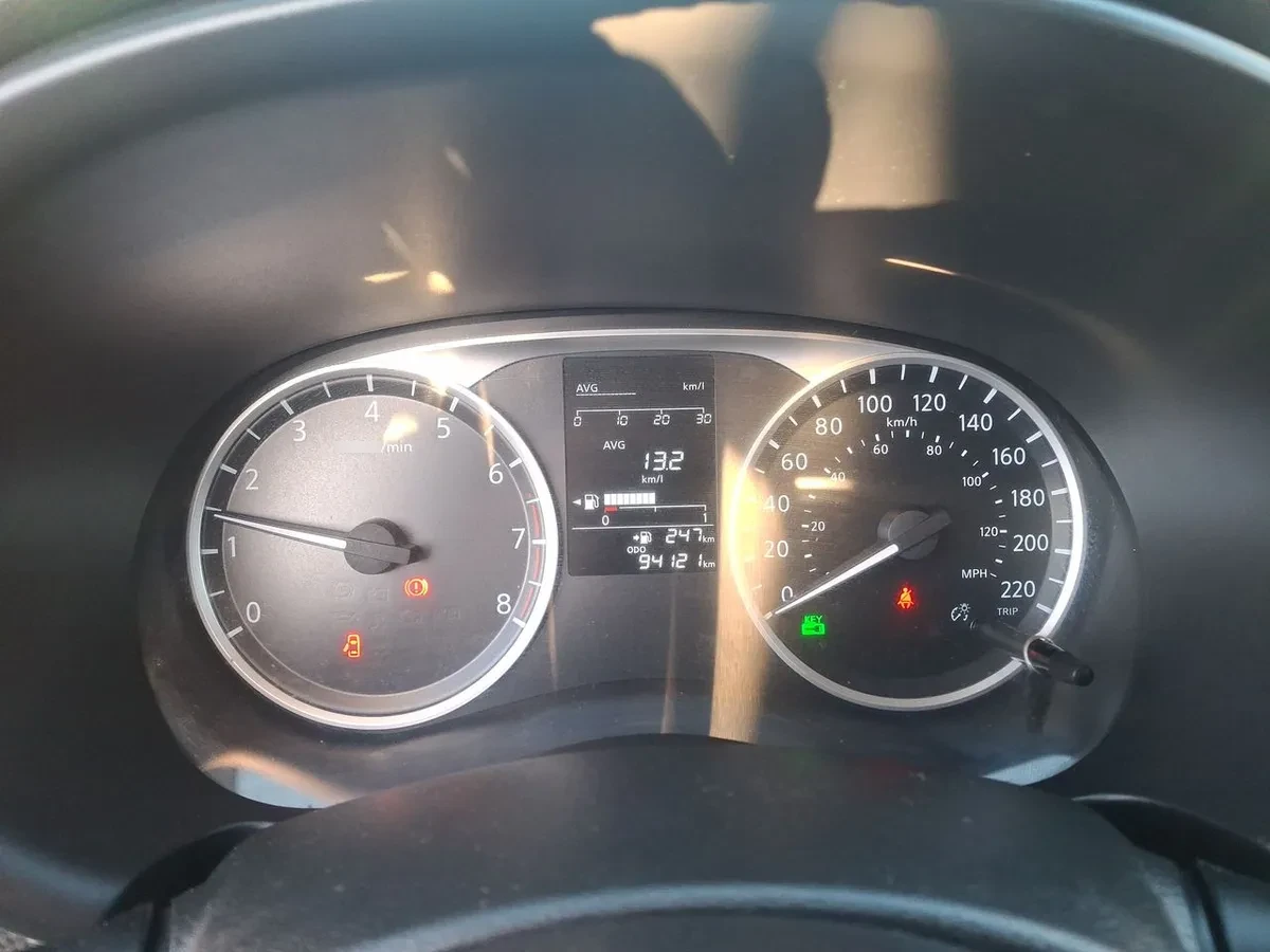 Nissan Kicks 1.6 Advance Mt 5p año 2021