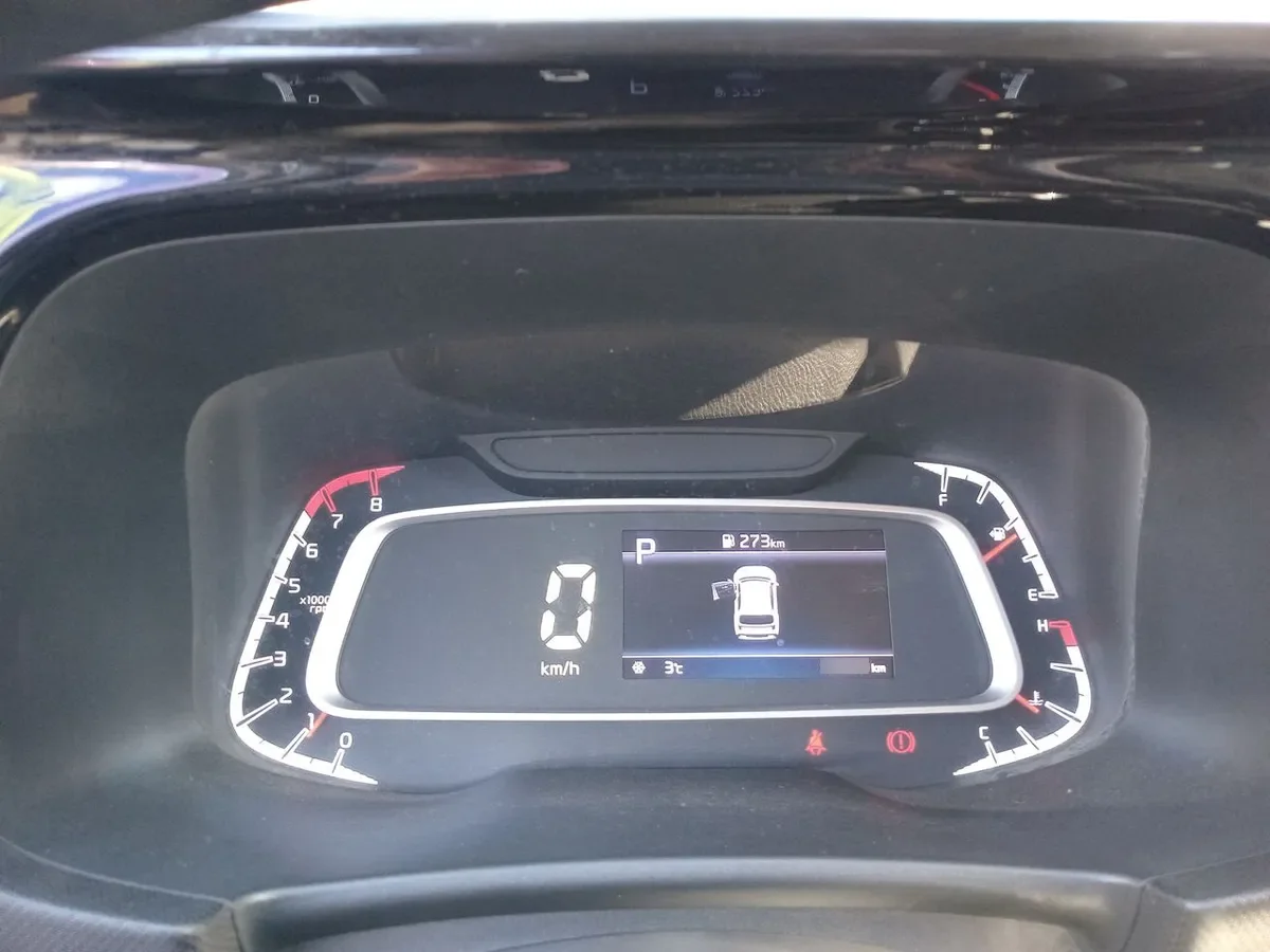 Kia Sonet 1.5 Ex 4x2 Ivt Ri At 5p año 2025