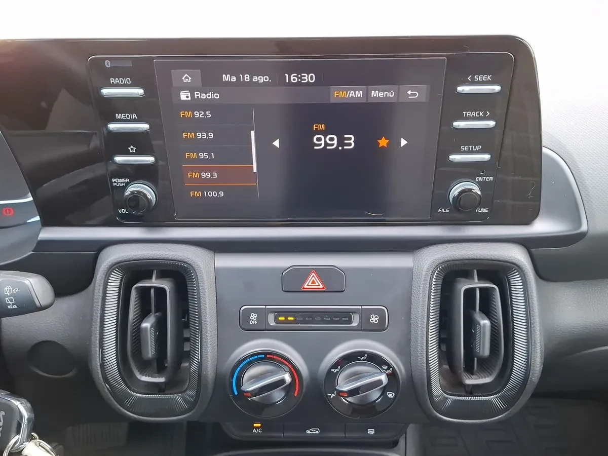 Kia Sonet 1.5 Ex 4x2 Ivt At 5p año 2025