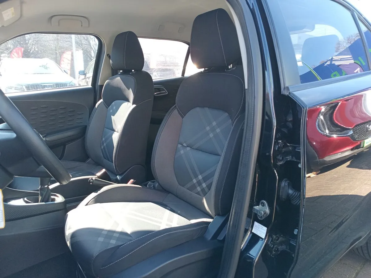 MG 3 1.5 Std 4x2 Hb Mt 5p año 2024