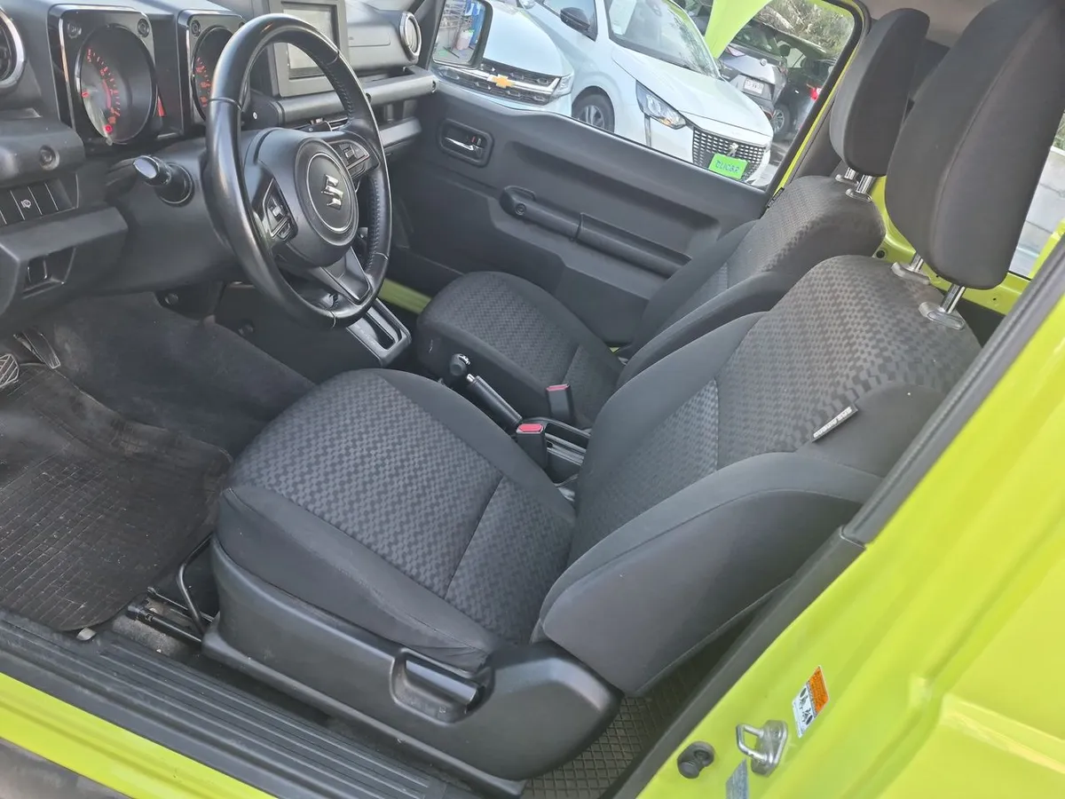 Suzuki Jimny 1.5 Glx 4x4 At 3p año 2022