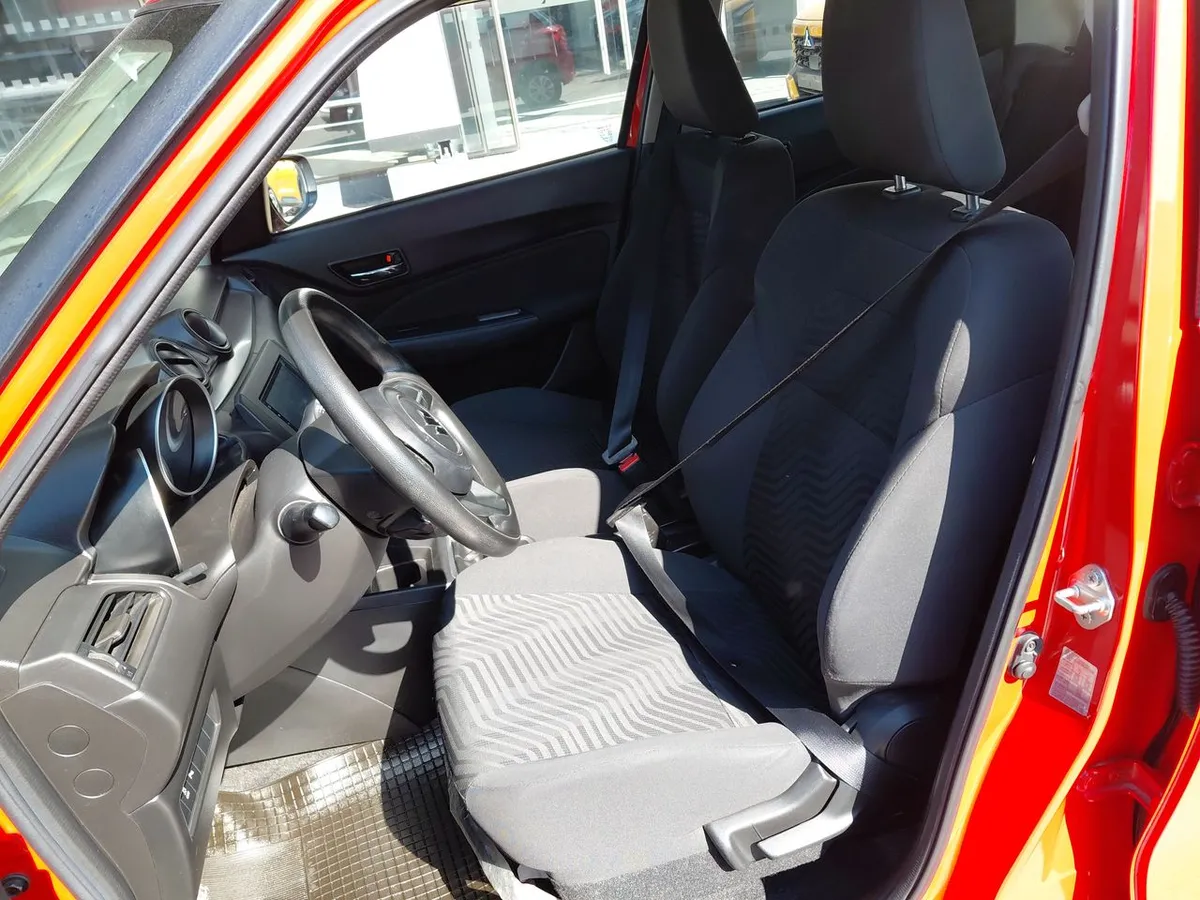 Suzuki Swift 1.2 Gl 4x2 Hb Mt 5p año 2022