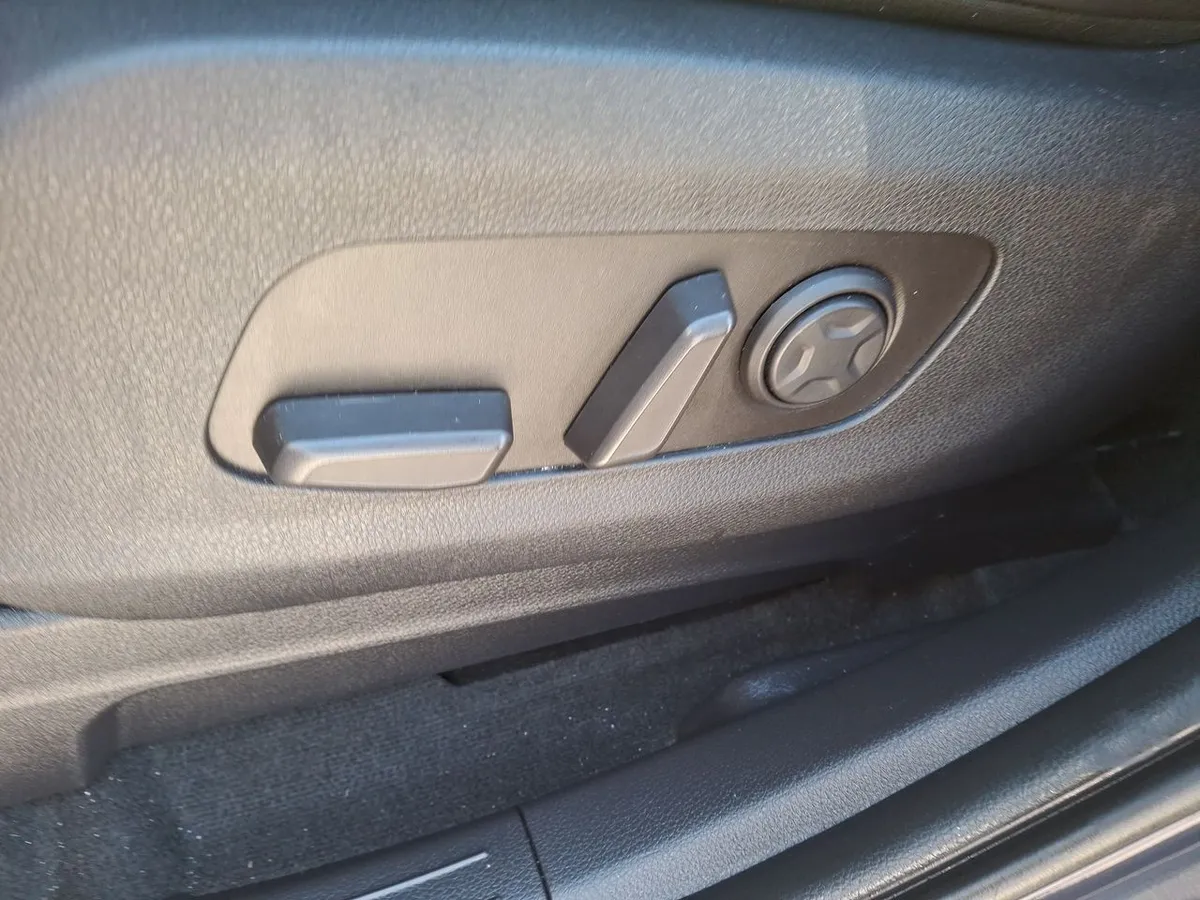 Kia Carnival 2.2 Ex Ltd Diesel 4x2 8at 5p año 2025