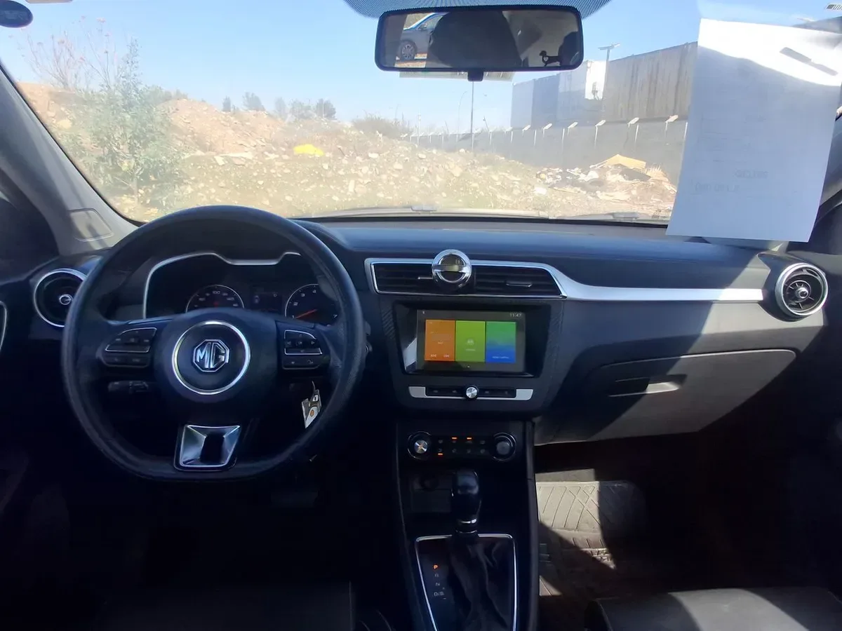 MG Mg Zs 1.5 Comfort 4x2 At 5p año 2022
