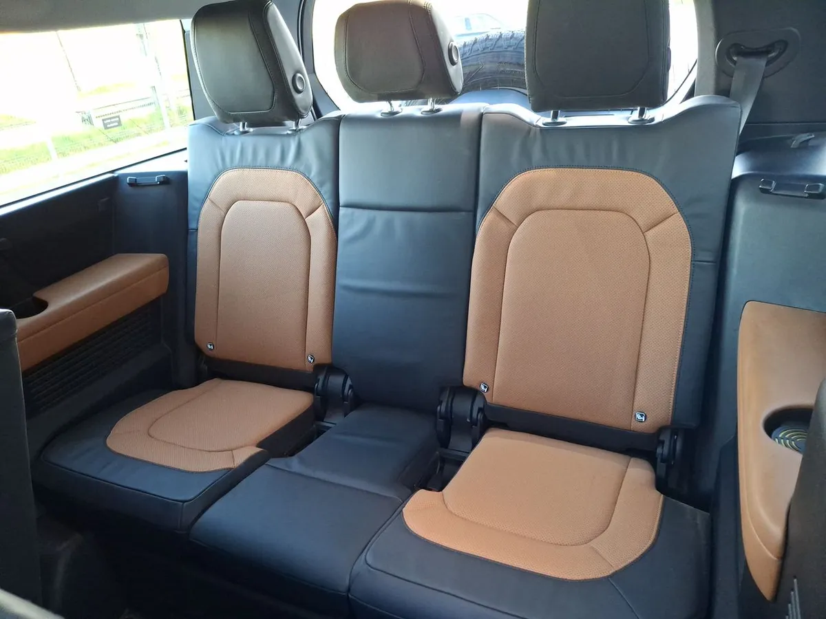 Land Rover Defender 3.0 130 X-Dynamic Hse Hibrido 4x4 At 5p año 2024