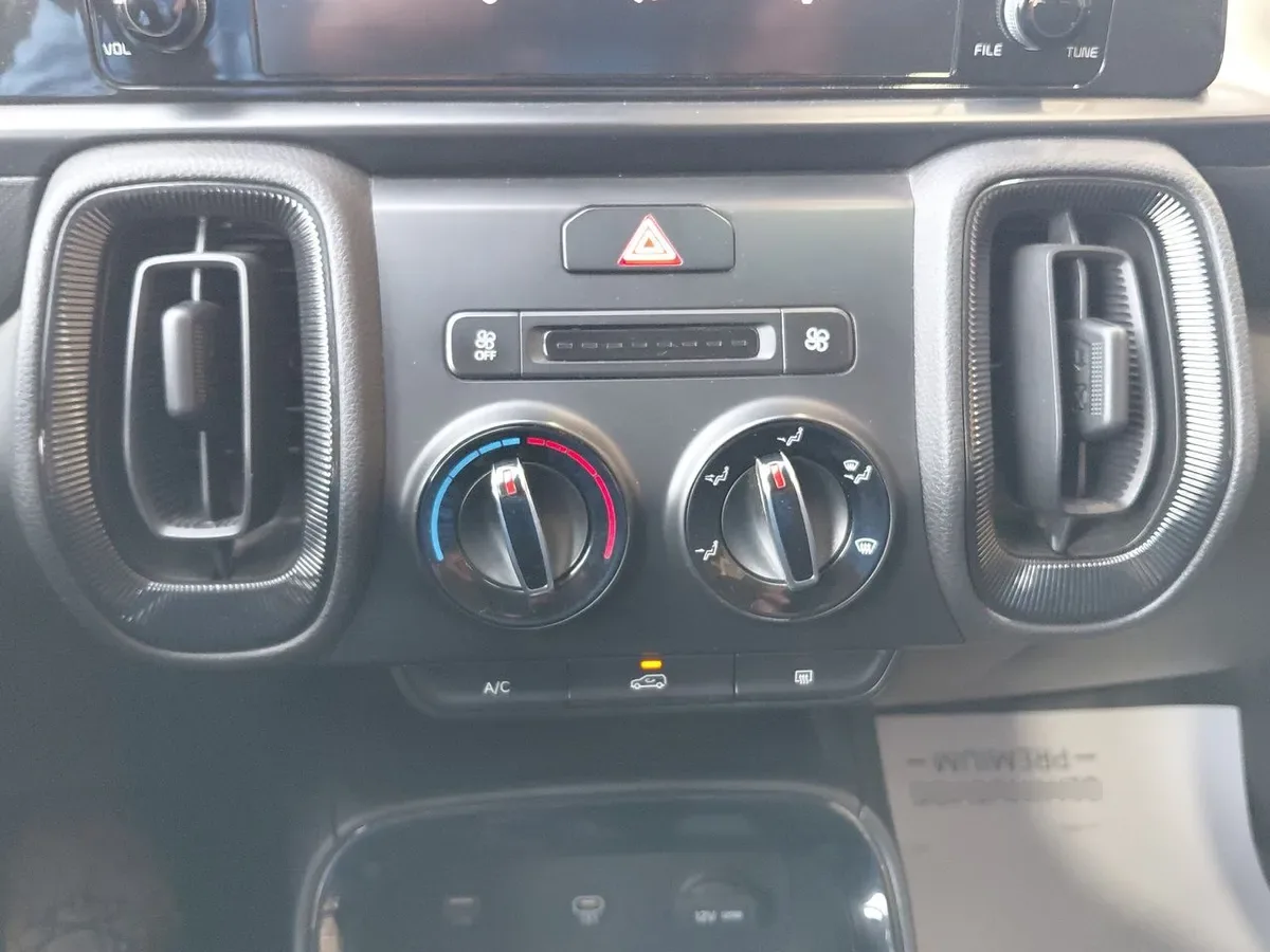 Kia Sonet 1.5 Ex 4x2 Ivt Ri At 5p año 2025
