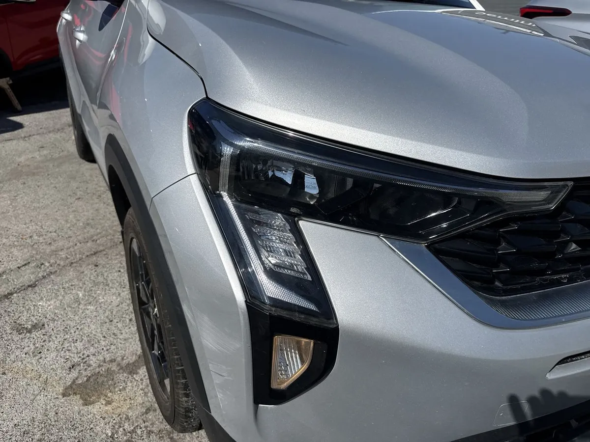 Kia Sonet 1.5 Ex 4x2 Ivt Ri At 5p año 2025