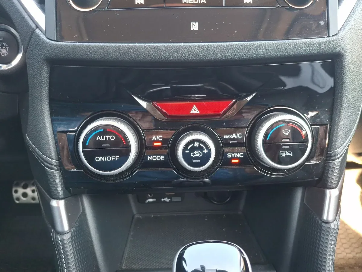 Subaru Forester 2.0i Limited Eyesight Awd At 5p año 2024