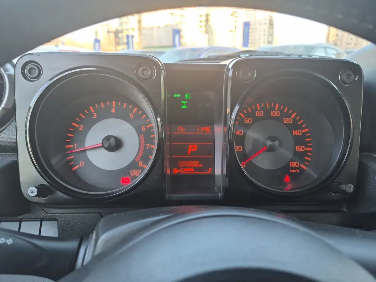 Suzuki Jimny 1.5 Glx 4x4 At 3p año 2022