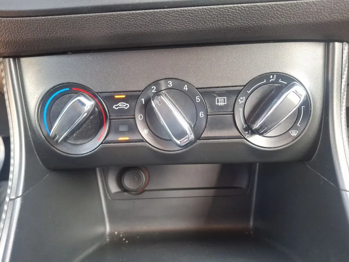 MG Mg Zs 1.5 Std 4x2 Mt 5p año 2023