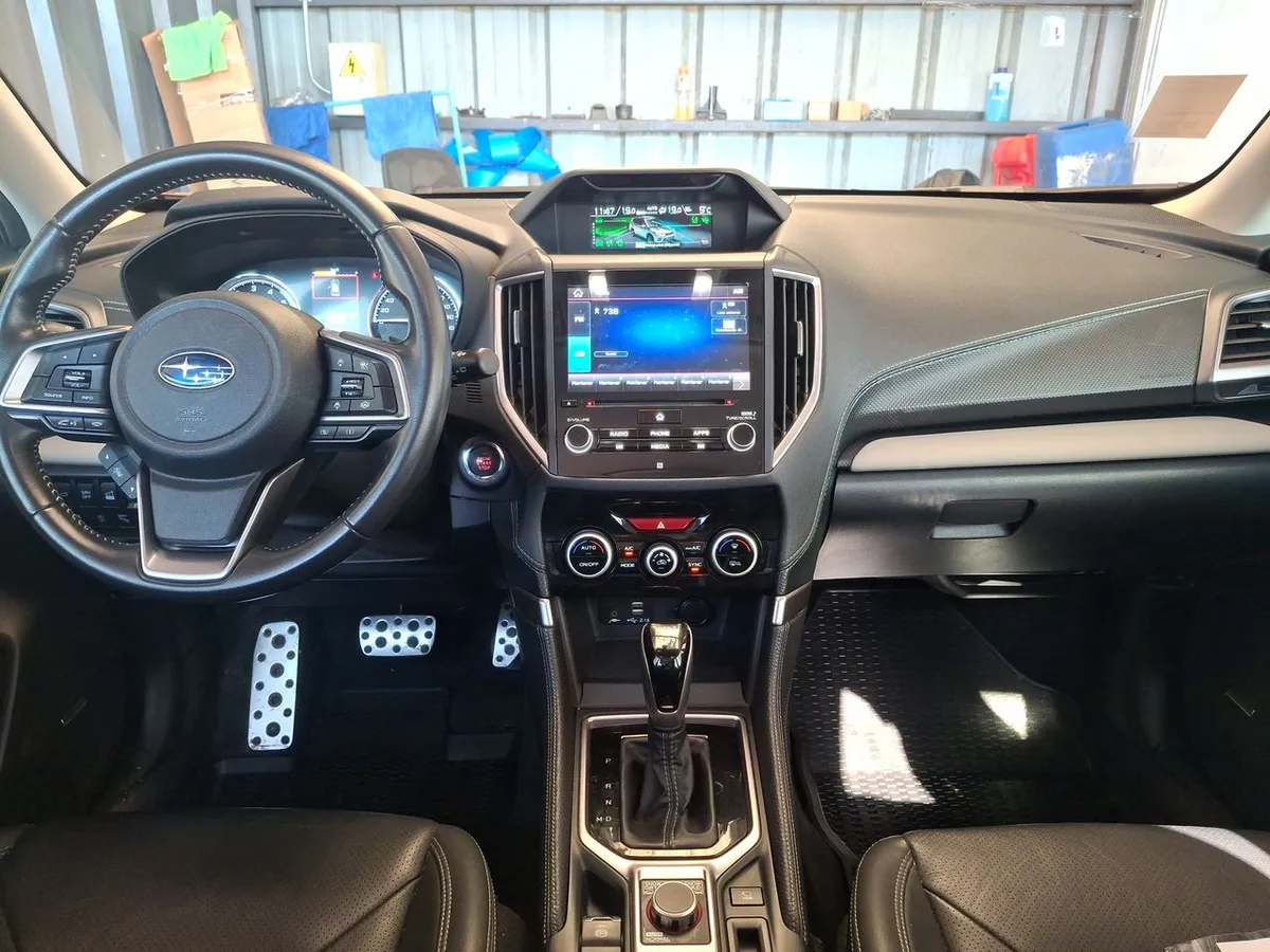 Subaru Forester 2.0i Limited Eyesight Awd At 5p año 2024