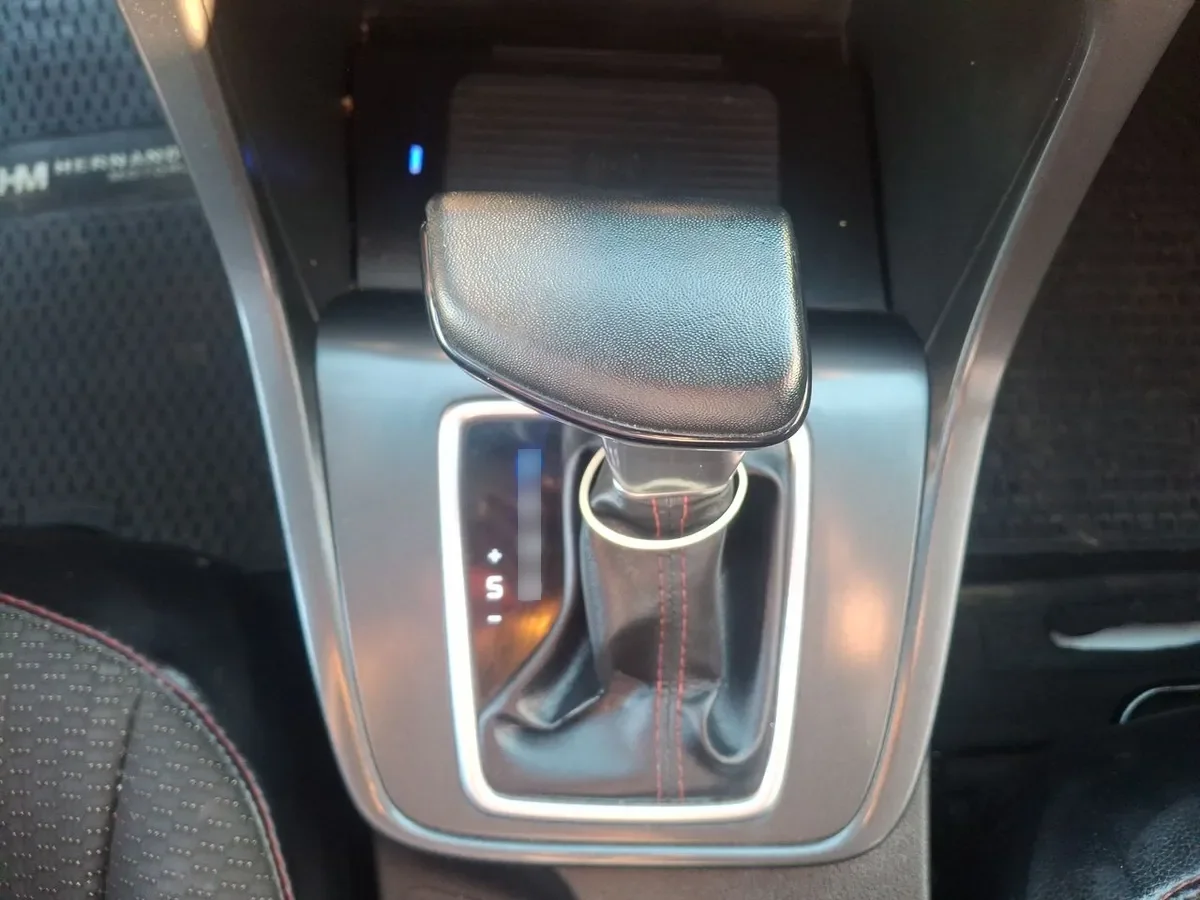 Hyundai Creta 1.5 Plus Su2i 4x2 Cvt At 5p año 2024