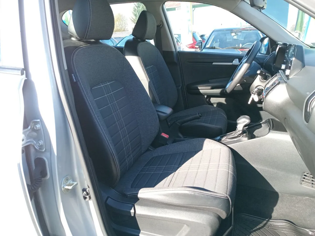 Kia Sonet 1.5 Ex 4x2 Ivt Ri At 5p año 2025
