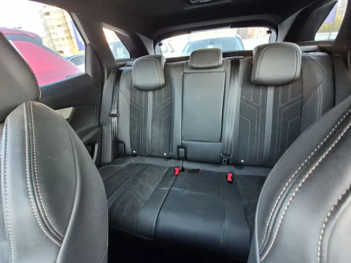 Peugeot 3008 1.6 Gt Black Pack Puretech 180 4x2 Eat8 5p año 2024