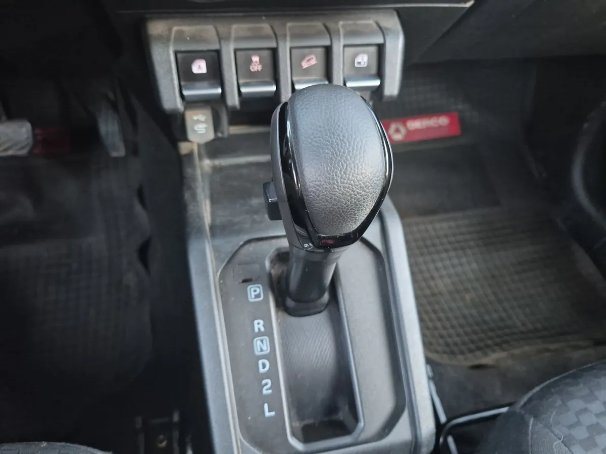 Suzuki Jimny 1.5 Glx 4x4 At 3p año 2022