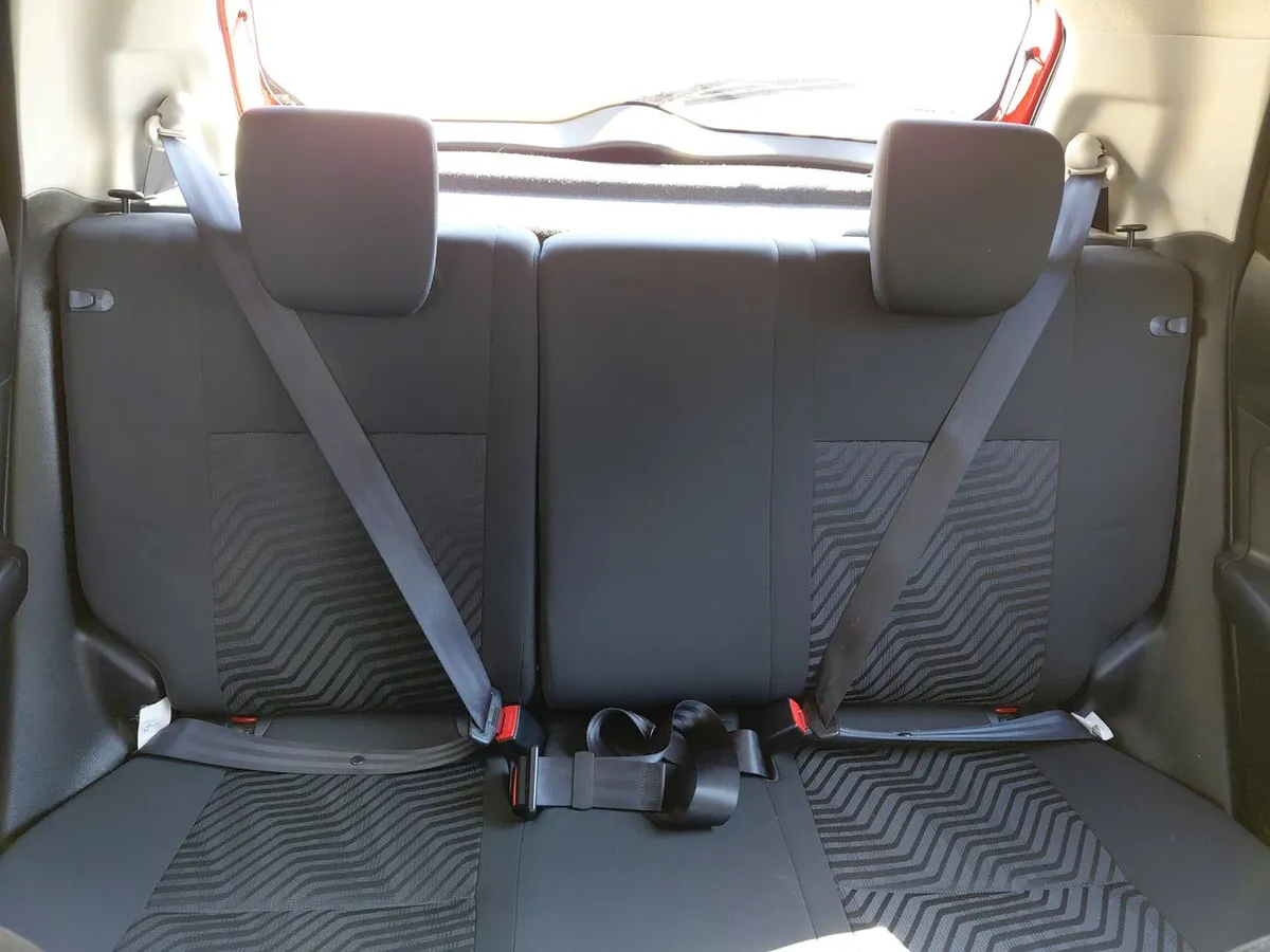 Suzuki Swift 1.2 Gl 4x2 Hb Mt 5p año 2022
