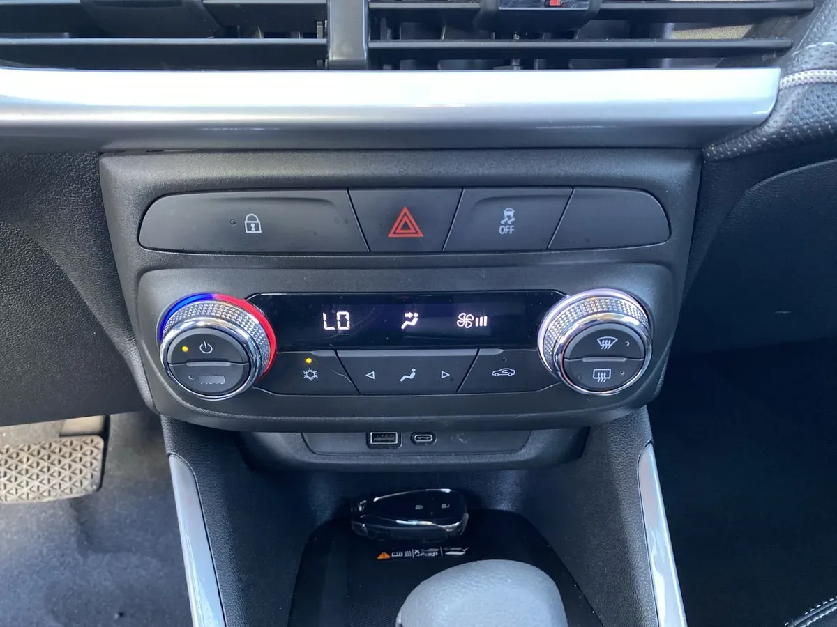 Chevrolet Montana 1.2t Premier R 4x2 At 4p año 2024