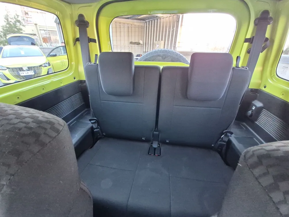 Suzuki Jimny 1.5 Glx 4x4 At 3p año 2022