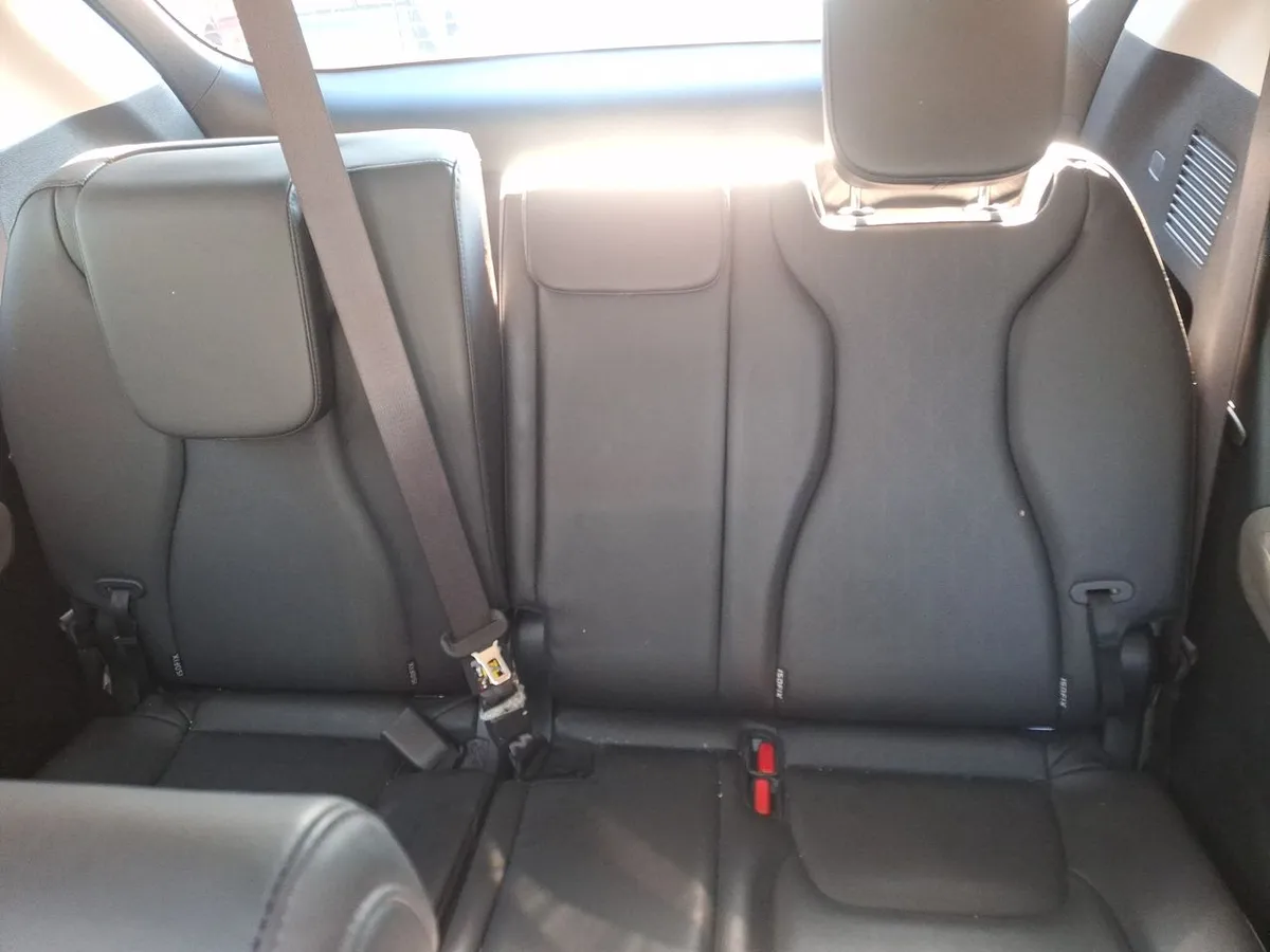 Kia Carnival 2.2 Ex Ltd Diesel 4x2 8at 5p año 2025