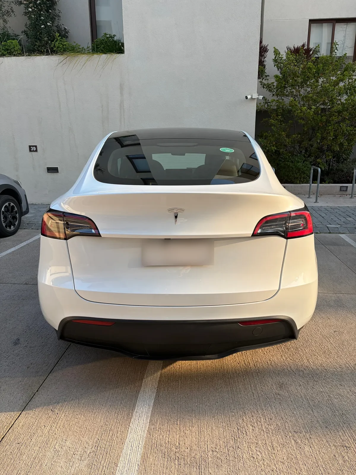 TESLA MODEL Y Otra año 2025