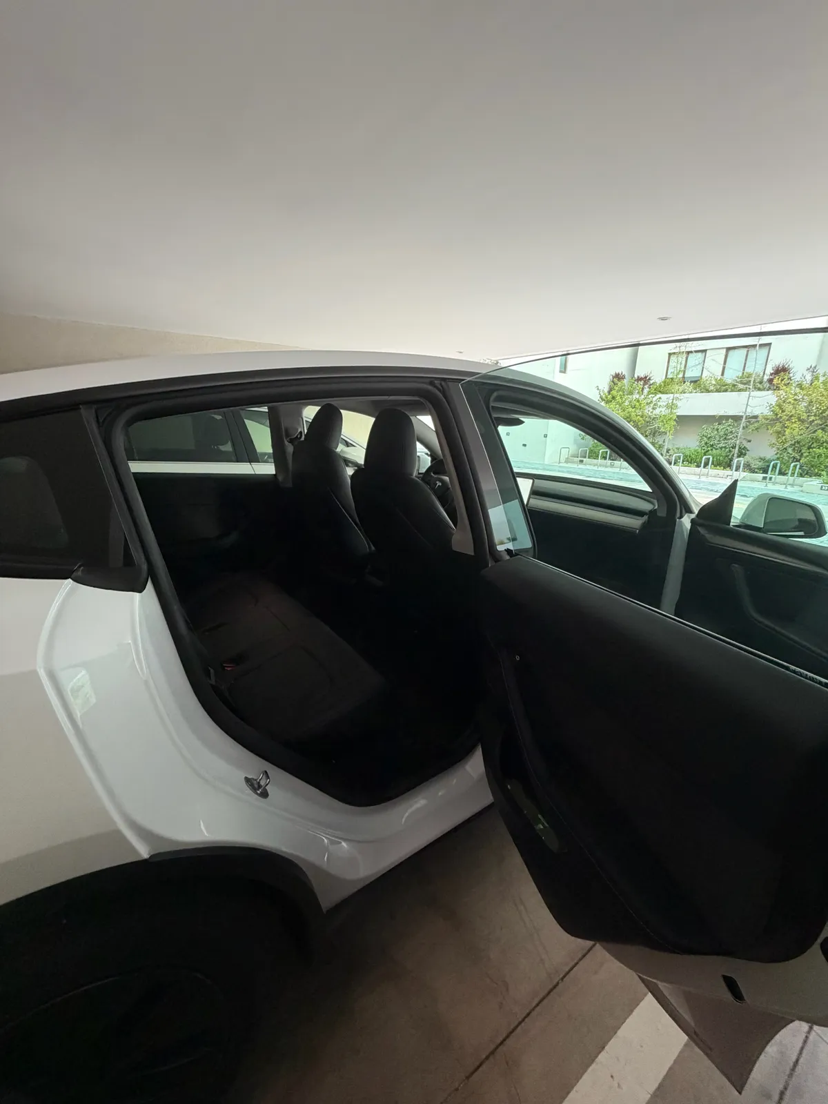 TESLA MODEL Y Otra año 2025
