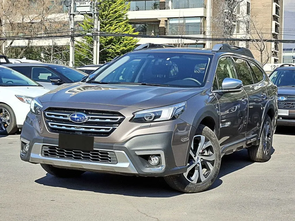 Subaru Outback 4x4 2.5 At año 2022